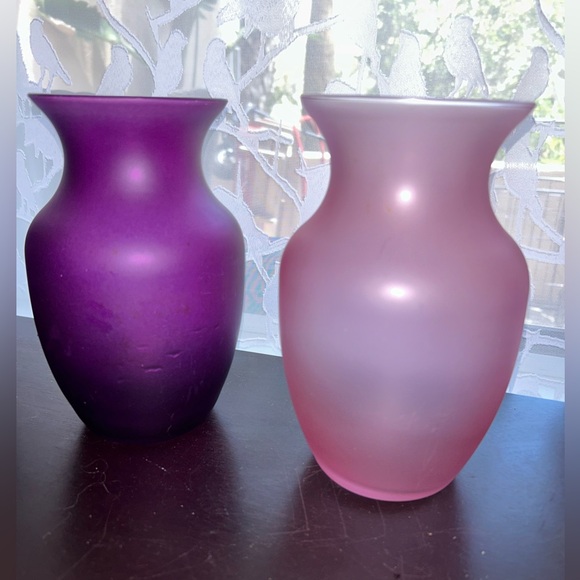 Frosted, deep purple vase 8” - Picture 3 of 16